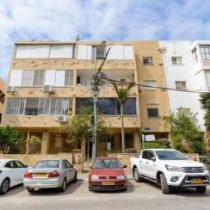 Sea View Designed Studio Apartment in Front of Hilton TLV 
