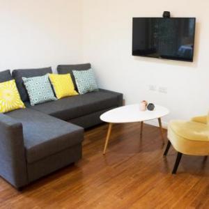 Simply Apartments   Idelson Street