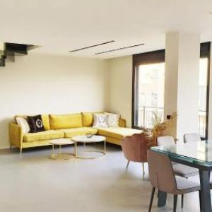 Design 3 Bdr Huge Rooftop Beach Side #TL57