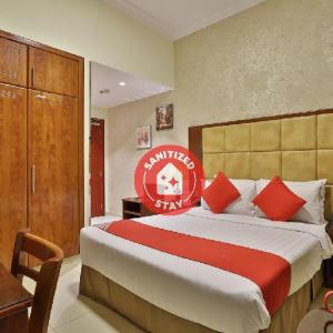 OYO 101 Click Hotel