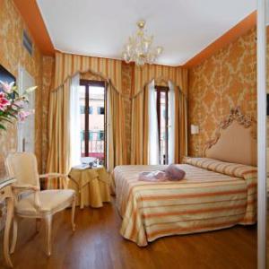 Murano Palace