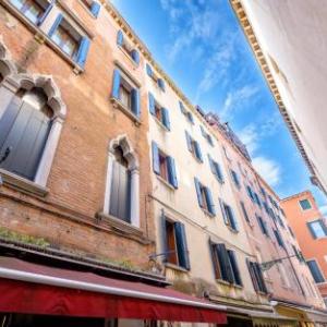 the Lions House APt4 Venice