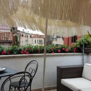 Savoia  Jolanda Apartments 2 Venice 