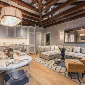 La marchesa Venetian Luxury House with terrace