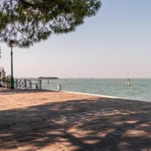 SUNNY NEST CANAL VIEW IN VENICE CHIC MOVIDA