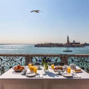 Ca' del Santo Canal View and Terrace