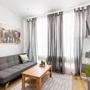 West Apartments - contactless check-in