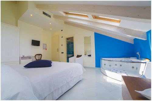 Villa Lara Hotel - image 2