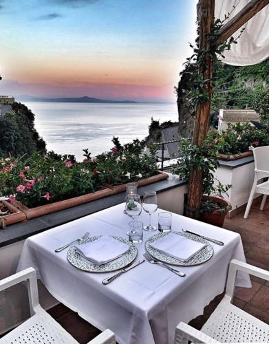 Hotel La Pergola - image 4