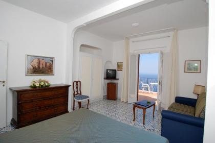 Grand Hotel Excelsior - image 10