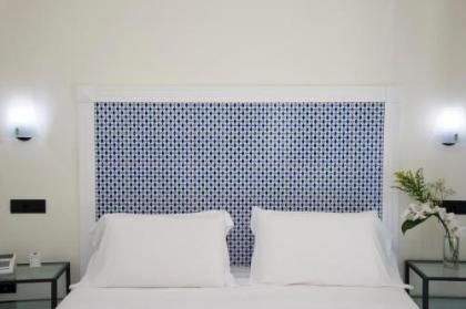 Hotel Aurora - image 14