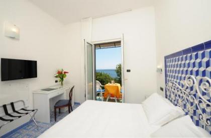 Hotel Aurora - image 3