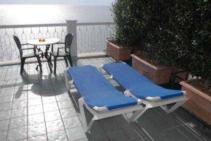 Hotel Bellevue Suite - image 15
