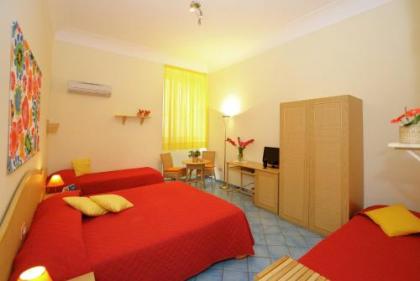 Sharon House - image 7