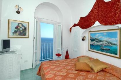 Hotel La Ninfa - image 2