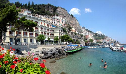 Hotel La Bussola - main image