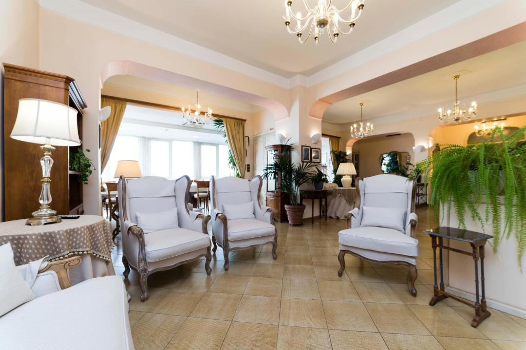 Hotel Il Nido - image 2