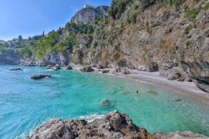 Villa Santa Maria - Luxury Sea View Rooms - image 7
