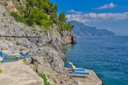 Villa Santa Maria - Luxury Sea View Rooms - image 9