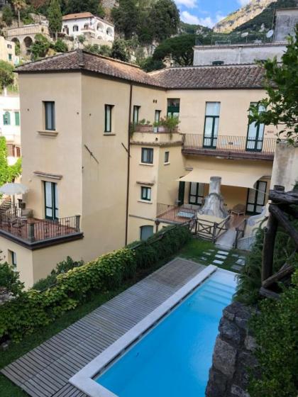 Amalfi Resort - image 7