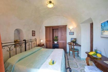 L'Antico Borgo Dei Limoni - image 3