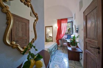 L'Antico Borgo Dei Limoni - image 7