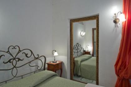 L'Antico Borgo Dei Limoni - image 9