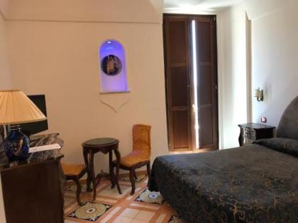 Hotel Croce Di Amalfi - image 10