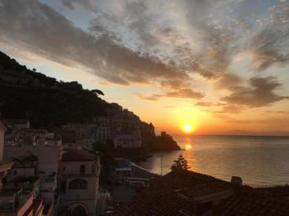Hotel Croce Di Amalfi - image 4
