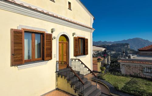 Villa Maria - main image