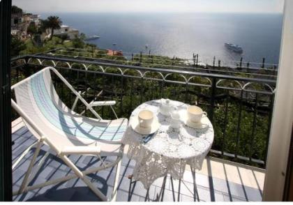 Torre di Amalfi - holiday house - image 1