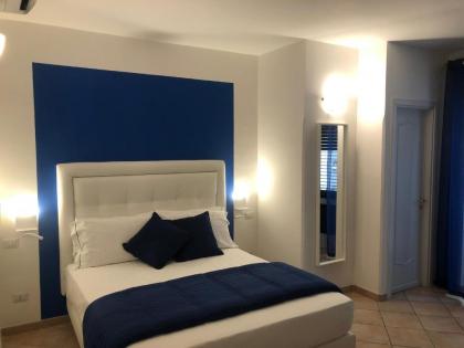 La Piazzetta - image 20