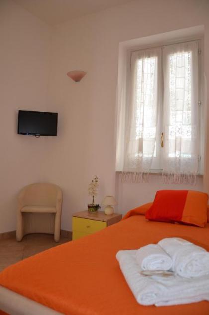 La Piazzetta - image 4