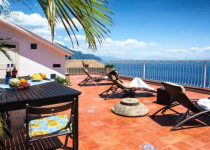 Villa Serena with Sea View - image 11
