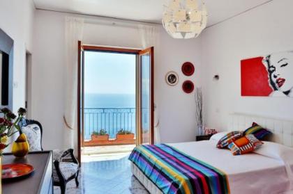 Villa Serena with Sea View - image 15