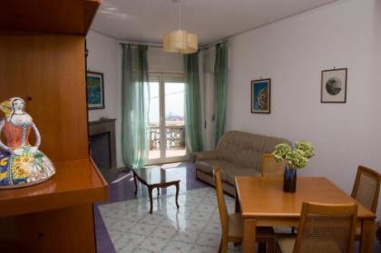 Bouganville & Sea - image 5