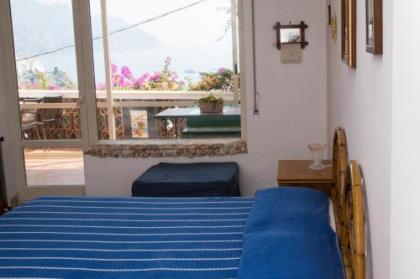 Bouganville & Sea - image 6