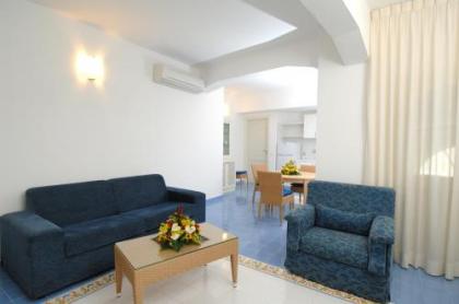Aurora Apartments - image 10