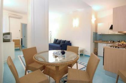 Aurora Apartments - image 3
