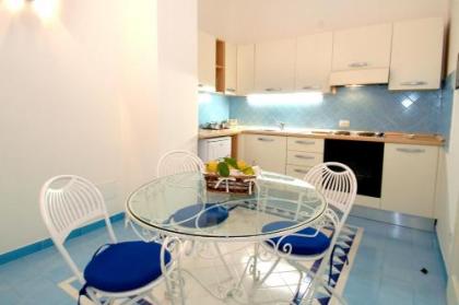 Aurora Apartments - image 6