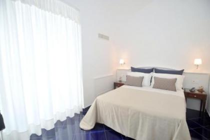 Core Amalfitano City Suites - image 10