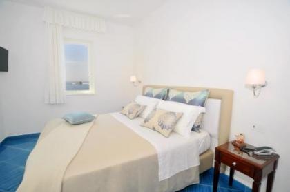 Core Amalfitano City Suites - image 2