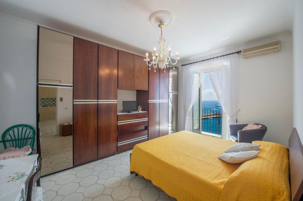 Amalfi Moon - image 2