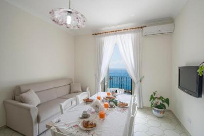 Amalfi Moon - image 9