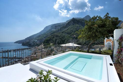 AMORE RENTALS - Palazzo della Storia - main image