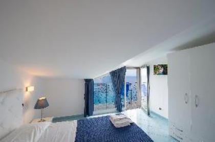 Amalfi Coast Apartment Mareblu - image 4