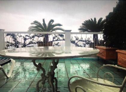 Hotel Bellevue Suite - image 4