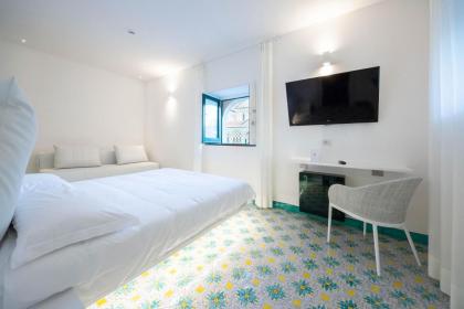 Hotel Centrale Amalfi - image 11