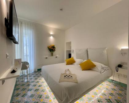 Hotel Centrale Amalfi - image 18