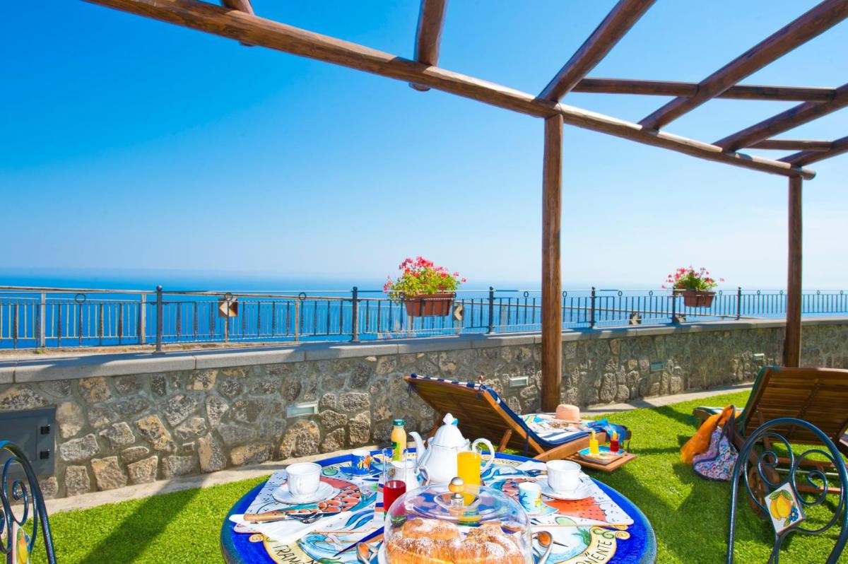 La Mela Blu - main image